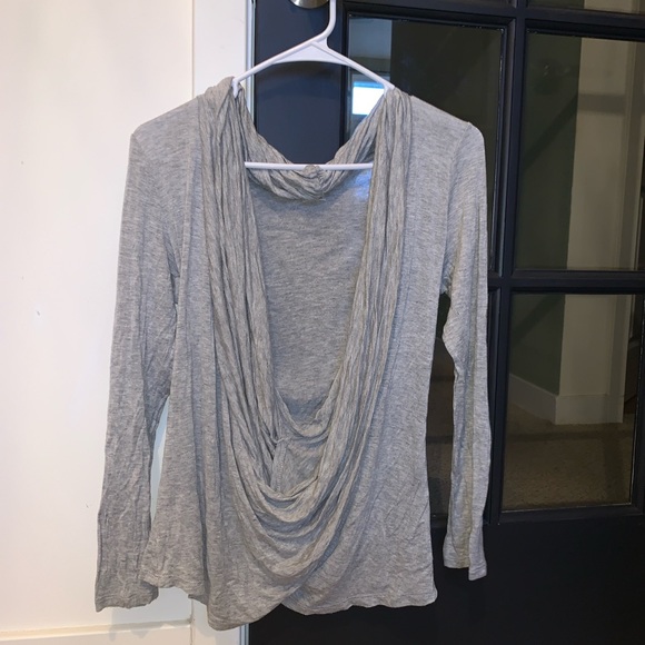 sun and moon gray crossover long sleeve sweater top
Pullover Drop Shoulder Wrap - Picture 7 of 10